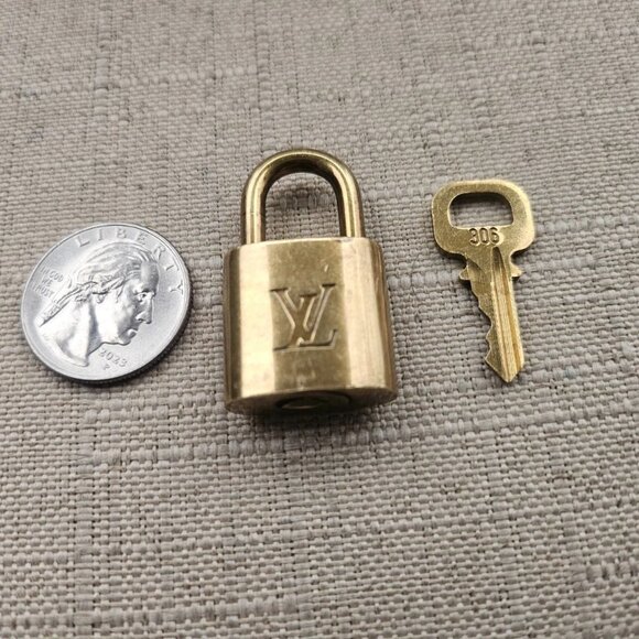 Vintage Louis Vuitton Lock Gold Tone Pad Lock W Key 306 Made France Authentic LV - Picture 11 of 11